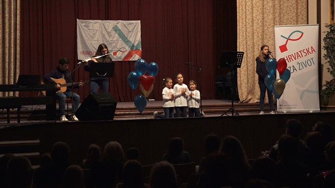 Više od 50 izvođača sudjelovalo na prvom obiteljskom koncertu duhovne glazbe u Čakovcu 